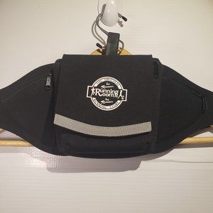 Runners Tune Belt Patented Bag black white bottle running room store adjustable